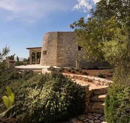 Holiday home Trullo Dei Silvi 1